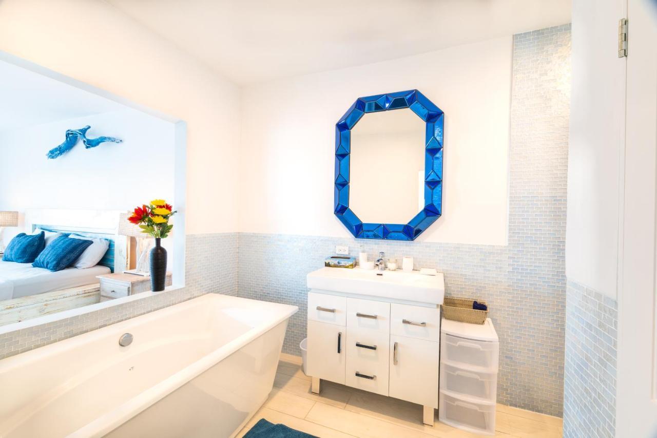 Caprice 9 - Oceanfront Villa - Gated Community With Pool 拿骚 外观 照片