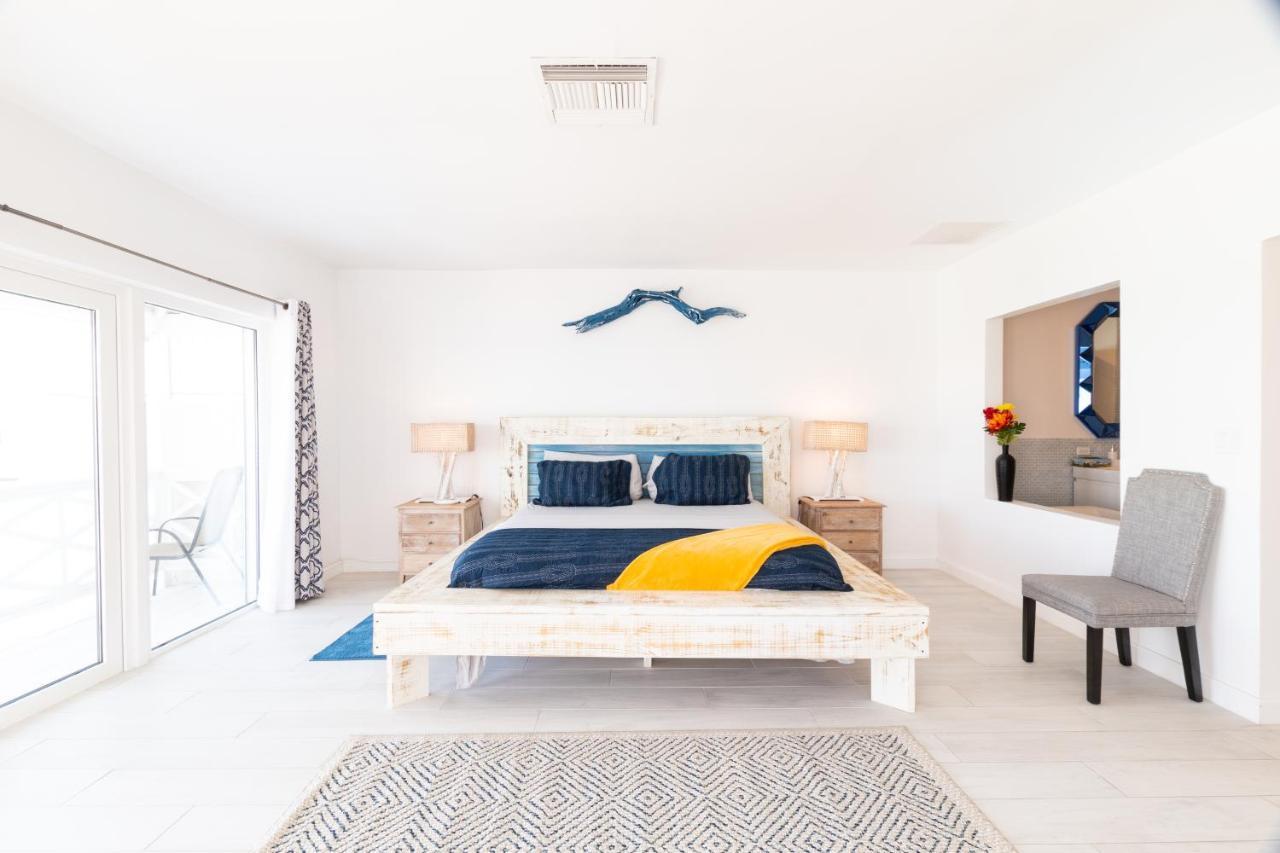 Caprice 9 - Oceanfront Villa - Gated Community With Pool 拿骚 外观 照片